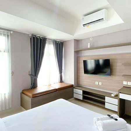 Modern And Comfy Studio At Pollux Chadstone Apartment By Travelio Cikarang Bagian luar foto