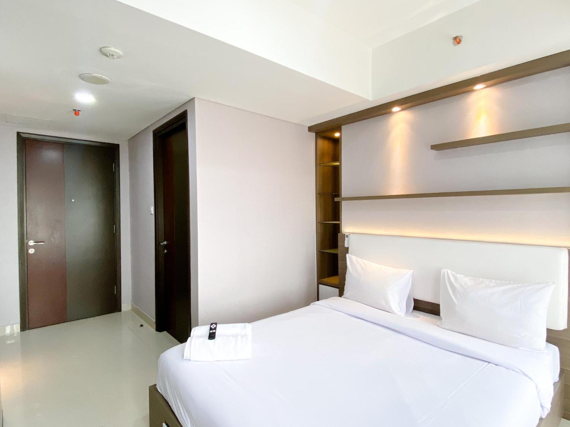 Modern And Comfy Studio At Pollux Chadstone Apartment By Travelio Cikarang Bagian luar foto